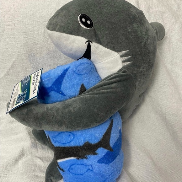 16” Shark Huggable Plush + 50” by 60” Throw Set. - Picture 3 of 9